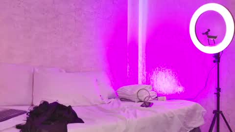 Snapshot of ambar_midnigth chatting on 17, 7, 2026 ambar_midnigth online show from 17, 7, 2026