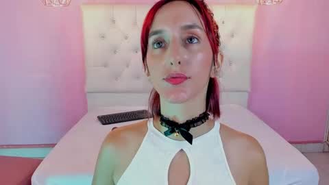 ambar_roux1 online show from 6, 2, 2025
