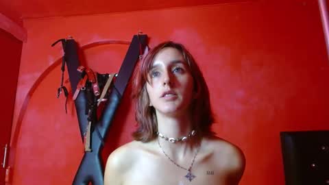 ambar_roux1 online show from 12, 3, 2025