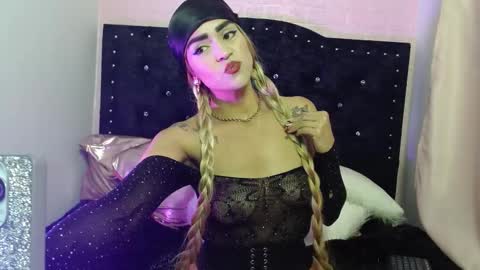 Snapshot of ambar_rouxee chatting on 13, 1, 2026 ambar rouxee online show from 13, 1, 2026