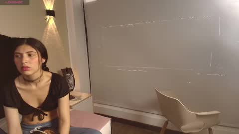 Ambar Ross online show from 19, 9, 2025