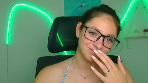 Snapshot of amber__r chatting on 24, 6, 2026 Amber online show from 24, 6, 2026