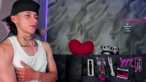 Snapshot of amber_adams_ chatting on 8, 5, 2026 Amber online show from 8, 5, 2026