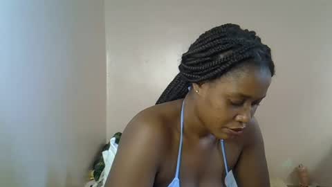 Snapshot of amber_cutie2 chatting on 5, 7, 2026 amber_cutie2 online show from 5, 7, 2026