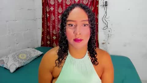 Snapshot of amber_lee20 chatting on 1, 5, 2026 LUISA online show from 1, 5, 2026
