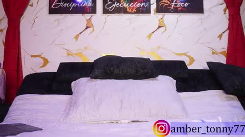 Snapshot of amber_tony77 chatting on 15, 12, 2025 online show from 15, 12, 2025