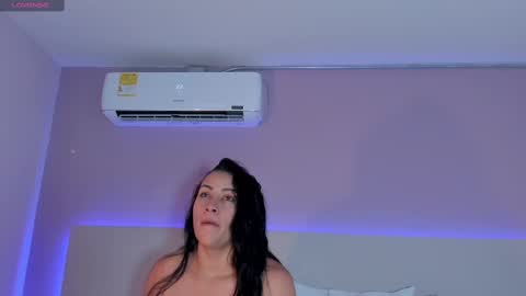 Amber Collins online show from 5, 10, 2025