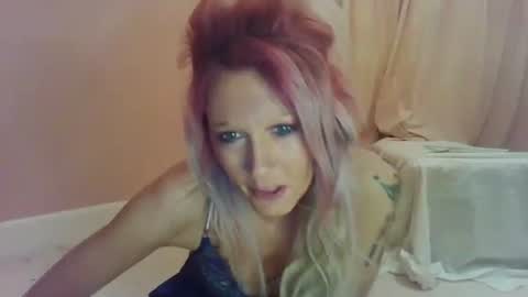 Snapshot of amberdesmond722 chatting on 1, 5, 2026 Kaligirll online show from 1, 5, 2026