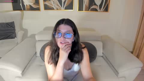 Snapshot of amberfarrell chatting on 12, 5, 2026 Amber online show from 12, 5, 2026