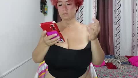 Snapshot of amberlissi chatting on 10, 2, 2025 LISSY online show from 10, 2, 2025