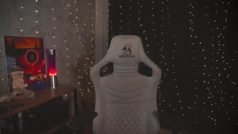 Snapshot of amberlyyy chatting on 22, 10, 2025 my name is Sonya but you can call me your favorite girl 3 online show from 22, 10, 2025