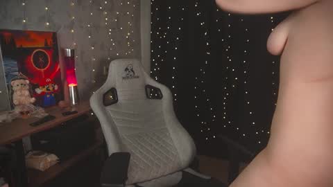 Snapshot of amberlyyy chatting on 3, 12, 2025 my name is Sonya but you can call me your favorite girl 3 online show from 3, 12, 2025