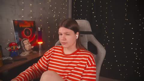 my name is Sonya but you can call me your favorite girl 3 online show from 3, 2, 2026