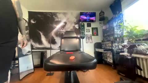 Snapshot of amberneddie chatting on 28, 10, 2025 Amberneddie online show from 28, 10, 2025