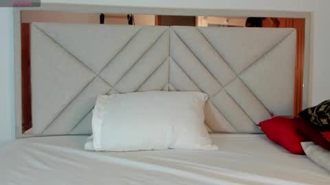 Snapshot of amberqueenx1 chatting on 4, 2, 2026 amberqueenx1 online show from 4, 2, 2026