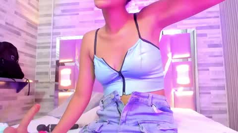Snapshot of amberr_sweett chatting on 7, 5, 2026 Amber online show from 7, 5, 2026