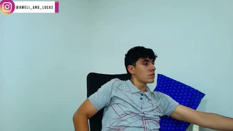 Snapshot of ameli_and_lucas chatting on 13, 12, 2024 Amelia Lucas online show from 13, 12, 2024