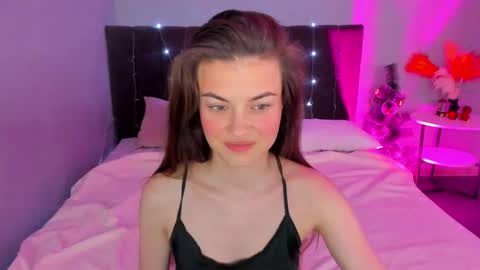 Ameli Lorans online show from 4, 1, 2025