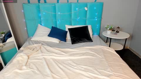 Ameli Lorans online show from 8, 2, 2025