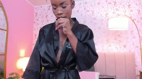 Amelia Adams online show from 3, 3, 2025