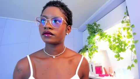 Amelia Adams online show from 27, 6, 2026