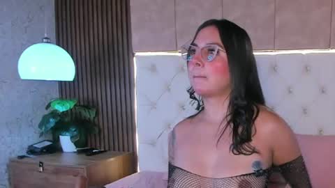 amelia rossetti online show from 9, 7, 2026