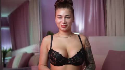  Amelia  online show from 6, 7, 2026