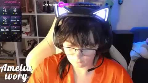 ameliaivory online show from 15, 6, 2026
