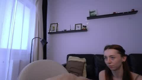 Snapshot of ameliamber0 chatting on 9, 6, 2026 Amelia online show from 9, 6, 2026