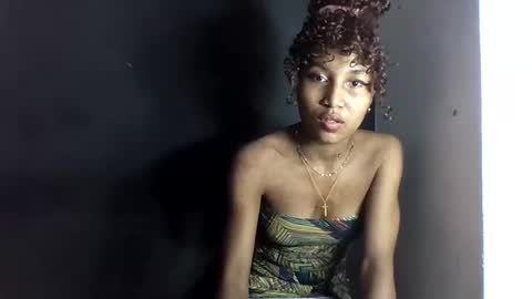 amelisy20005 online show from 20, 4, 2026