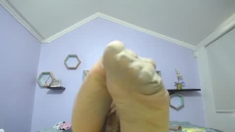 Amell Thomson online show from 28, 12, 2024