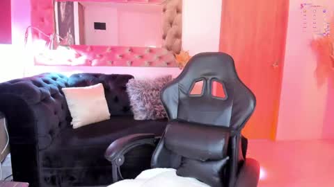          online show from 16, 4, 2026