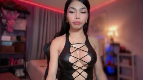 Snapshot of amethyst_ts chatting on 31, 5, 2026 AMETHYST look at my BIO online show from 31, 5, 2026