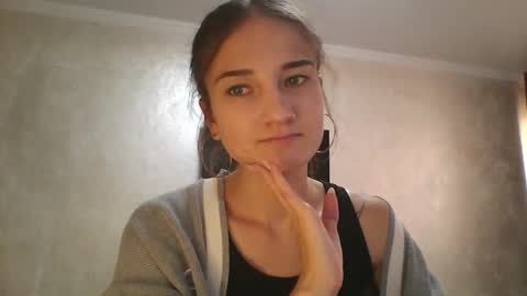 Snapshot of amethystnight_ chatting on 17, 9, 2025 Julia online show from 17, 9, 2025