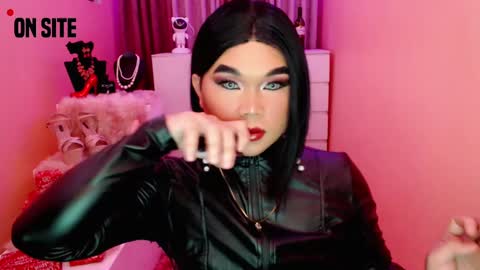 Snapshot of amiadoll chatting on 9, 12, 2024 Queen Mireska online show from 9, 12, 2024