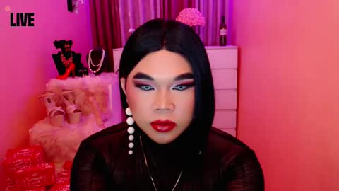 Snapshot of amiadoll chatting on 11, 12, 2024 Queen Mireska online show from 11, 12, 2024