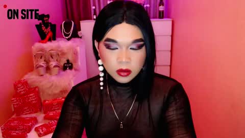 Snapshot of amiadoll chatting on 12, 12, 2024 Queen Mireska online show from 12, 12, 2024