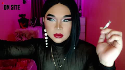 Snapshot of amiadoll chatting on 16, 12, 2024 Queen Mireska online show from 16, 12, 2024