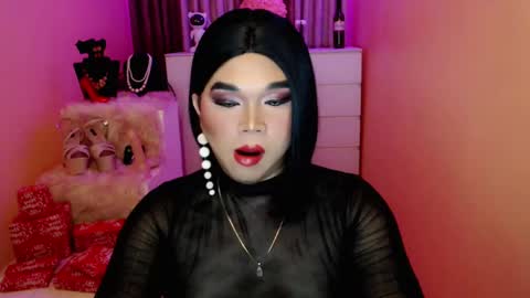 Snapshot of amiadoll chatting on 21, 12, 2024 Queen Mireska online show from 21, 12, 2024