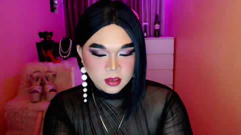 Snapshot of amiadoll chatting on 31, 12, 2024 Queen Mireska online show from 31, 12, 2024