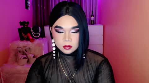 Snapshot of amiadoll chatting on 6, 1, 2025 Queen Mireska online show from 6, 1, 2025