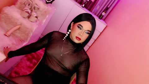 Snapshot of amiadoll chatting on 15, 1, 2025 Queen Mireska online show from 15, 1, 2025