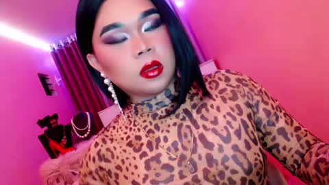 Snapshot of amiadoll chatting on 1, 2, 2025 Queen Mireska online show from 1, 2, 2025