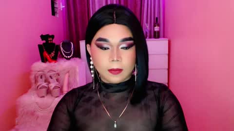 Snapshot of amiadoll chatting on 3, 2, 2025 Queen Mireska online show from 3, 2, 2025