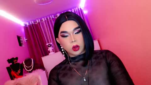 Snapshot of amiadoll chatting on 9, 2, 2025 Queen Mireska online show from 9, 2, 2025