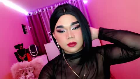 Snapshot of amiadoll chatting on 13, 2, 2025 Queen Mireska online show from 13, 2, 2025