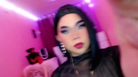 Snapshot of amiadoll chatting on 18, 2, 2025 Queen Mireska online show from 18, 2, 2025