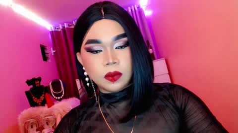 Snapshot of amiadoll chatting on 22, 2, 2025 Queen Mireska online show from 22, 2, 2025