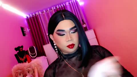 Snapshot of amiadoll chatting on 23, 2, 2025 Queen Mireska online show from 23, 2, 2025