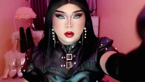 Snapshot of amiadoll chatting on 20, 9, 2025 Queen Mireska online show from 20, 9, 2025